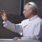 El papa pide más solidaridad hacia los migrantes en el último día de su visita a Canarias León XIV