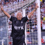 Carlos Caszely: “Hoy el Mundial es plata y fútbol, no fútbol y plata” carlos caszely