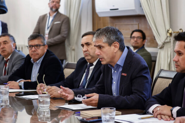 El alcalde de La Reina, José Manuel Palacios, en una reunión con el Ministerio del Interior. Foto: Aton.