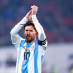 Los hinchas argentinos, a la espera de las últimas hazañas de Leo Messi Lionel Messi