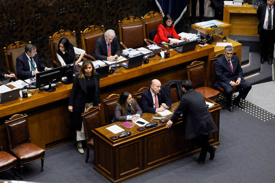 Senado aprueba idea de legislar la megarreforma del Gobierno y proyecto ...