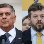 Kaiser responde a Alvarado tras críticas por diferencias internas: "No queremos dañar al Gobierno" Montaje de imágenes del biministro Claudio Alvarado y el presidente del Partido Nacional Libertario, Johannes Kaiser.