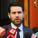 Ibáñez: "Tenemos los puentes quebrados con el ministro Quiroz" Senador Diego Ibáñez (FA).