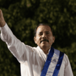 Daniel Ortega, presidente y dictador de Nicaragua en el acto de posesión del poder tras las elecciones del 2011 (1)