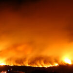 Casi 270 mil personas evacuadas por incendios en Francia y España “Incendio en Cabo Silleiro” Foto: Contando Estrelas, en Flickr.