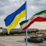 Irán y Ucrania: dos guerras, una misma amenaza para el orden global Banderas de Ucrania e Irán ondeando sobre un fondo de armamento militar e instalaciones bélicas.