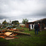 Diputado Crisóstomo llama a activar 2% constitucional y dictar emergencia agrícola en Ñuble Casa afectada por paso de tornado, en el sector de Ranchillo en la comuna de Chillan Viejo, durante el temporal que afecta a la Region de Nuble. Foto: Aton Chile.