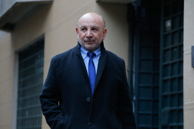 El senador PS Juan Luis Castro.