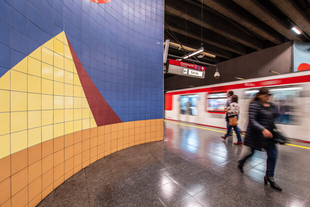 Metro de Santiago.