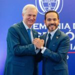 Seguridad, comercio y cooperación público-privada marcan encuentro entre Kast y De la Espriella Presidente José Antonio Kast y su par de Colombia, Abelardo de la Espriella
