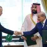 Turquía, Arabia Saudita y Pakistán firman el Acuerdo de La Meca: una nueva arquitectura de seguridad en Medio Oriente Los mandatarios de Turquía, Arabia Saudita y Pakistán tras la firma del Acuerdo de la Meca