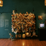 “La utopía retorcida”: Arrayán Espacio reúne el reverso material de una escena clave del audiovisual chileno "La utopía retorcida", exposición sobre la animación chilena.