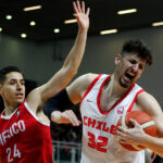 Nicolás Carvacho sorprende en redes y anuncia su retiro del básquetbol profesional Nicolás Carvacho