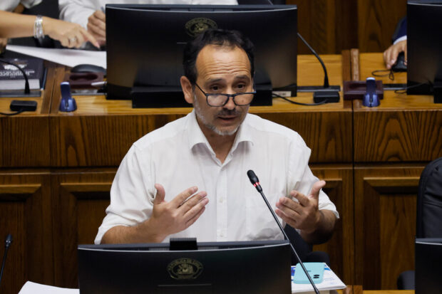 El senador PC, Daniel Núñez.