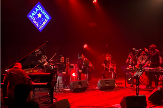 Macha, Camilo Salinas, el Cuarteto Austral y Martín Benavides en Sala Master de Radio Universidad de Chile.