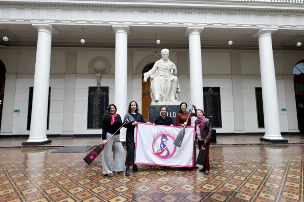 Equipo Fortale-Senos en la Casa Central de la Universidad de Chile.