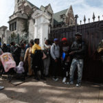 Vocero de Comunidad Haitiana por incidentes en embajada: "Me da pena, vergüenza" La embajada de Haiti en Santiago. Foto: Aton Chile.