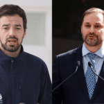 Vodanovic y Bellolio contra la "mirada cortoplacista": la hoja de ruta a 30 años que busca enfrentar el populismo y la demagogia Montaje de imágenes del alcalde de Maipú, Tomás Vodanovic, y su par de Providencia, Jaime Bellolio.