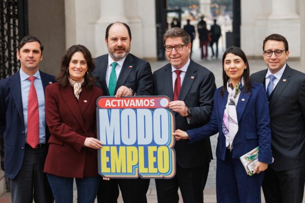 Ministra Wulf, Rau y Mas.
