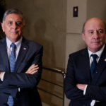 Revés en el TC y ley corta descartada: los dos tropiezos que exponen tensiones en el Gobierno Los ministros Claudio Alvarado y Jorge Quiroz.