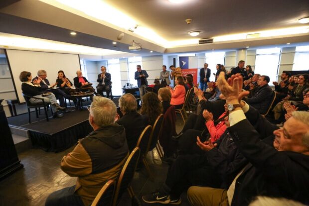 Encuentro "Democracia siempre". 