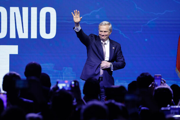 Presidente José Antonio Kast en el Foro Madrid en Santiago.