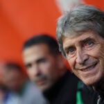 Prensa española se rinde ante la estrategia de Manuel Pellegrini tras triunfo sobre el Real Madrid El entrenador de Real Betis, Manuel Pellegrini. Foto: Javier Vergara/PHOTOSPORT.