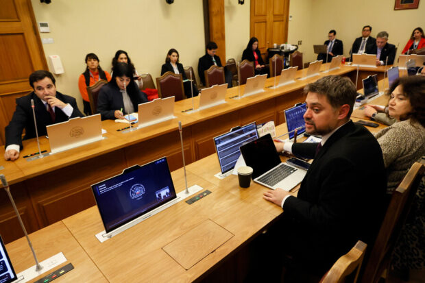 Sesión de la Comisión de Futuro, Ciencias, Tecnología, Conocimiento e Innovación de la Cámara de Diputadas y Diputados.