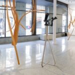 "Arqueología Especulativa" de Jean Petitpas: un recorrido por obras que combinan madera, metal y estructuras óseas ARQUEOLOGIA ESPECULATIVA DE JEAN PETITPAS
