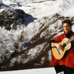 El hombre, las canciones y el volcán: cinco años sin Patricio Manns El destacado músico y poeta Patricio Manns.