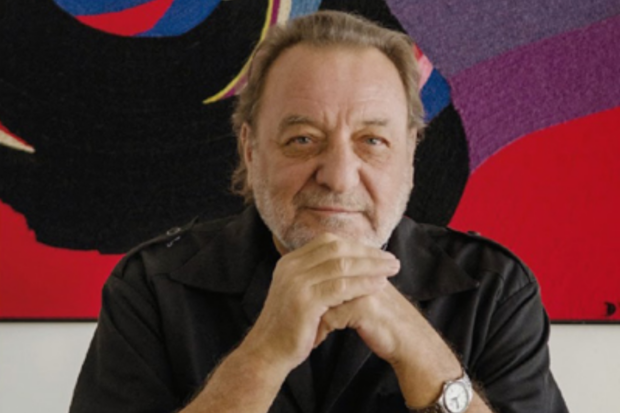 Patricio Manns, destacado cantautor.