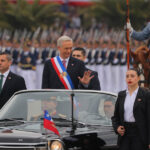 Presidente Kast encabeza la primera Parada Militar de su Gobierno El Presidente de la Republica, Jose Antonio Kast, junto al ministro de Defensa Nacional, Fernando Barros, encabeza la Gran Parada Militar 2026 en honor a las Glorias del Ejercito de Chile. Luis Quinteros/Aton Chile