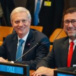 Presidente Kast blinda al canciller Pérez Mackenna en medio de flanco abierto por las Malvinas Presidente Kast y canciller Francisco Pérez Mackenna en la Asamblea General de la ONU.