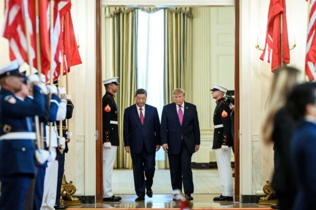 Trump y Xi Jinping ingresando al Despacho Oval de la Casa Blanca.