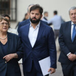 Bachelet y Boric emplazan a Kast a dar marcha atrás en el “Escudo de las Américas” gabriel boric michelle bachelet