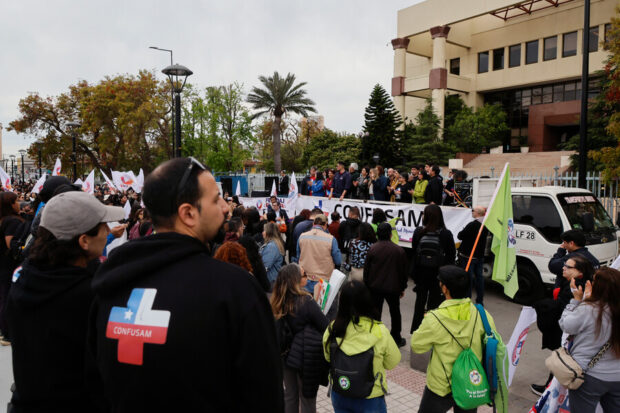 Manifestación de la Confusam fuera del Congreso Nacional. 