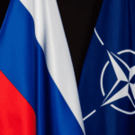 Amenaza nuclear y rearme europeo: la nueva tensión entre Rusia y la OTAN Banderas de la Federación rusa y la OTAN