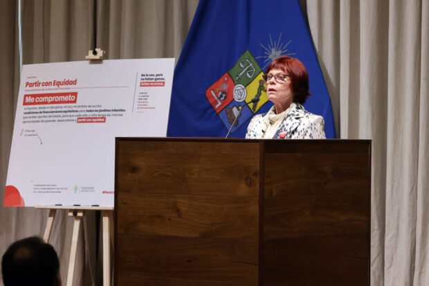 Prorrectora de la Pontificia Universidad Católica de Chile, Mariane Krause.