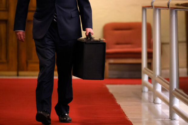 Ministro de Hacienda, Jorge Quiroz.
