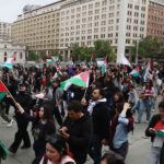 Marcha por Palestina recorrió Santiago en jornada de protestas internacionales Marcha por Palestina convocada por la alianza Global Action for Palestine GAFP por calle alameda en el centro de la capital. Foto: Aton Chile.