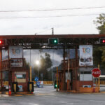 DT mantiene paralizada la zona del alud en El Teniente hasta acreditar condiciones de seguridad Derrumbe en Mina El Teniente con un fallecido y cinco desaparecidos En la foto Control Maitenes acceso principal a instalaciones de El Teniente Jorge Loyola/Aton Chile