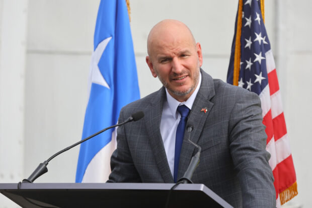 Embajador de EE.UU. en Chile, Brandon Judd. 