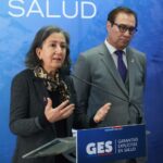 Más de 62 millones de casos GES desde 2005: Minsal llama a ejercer las garantías Ministra de Salud, May Chomali, junto al superintendente de Salud, Fernando Riveros.
