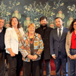Presidentes de partido de oposición con la expresidenta Michelle Bachelet y el expresidente Gabriel Boric.