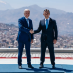 Presidente Kast recibe honores en el Palacio Quemado al iniciar histórica visita oficial a Bolivia tras 71 años Presidente José Antonio Kast recibe honores en Bolivia.