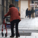 Envejecer en Chile: el silencioso problema de la “soledad no deseada” en adultos mayores El problema de la "soledad no desada" en los adultos mayores en Chile.
