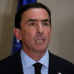 De la UDI al PC: Gobierno recibe presiones transversales por salida del ministro Rabat Ministro Fernando Rabat